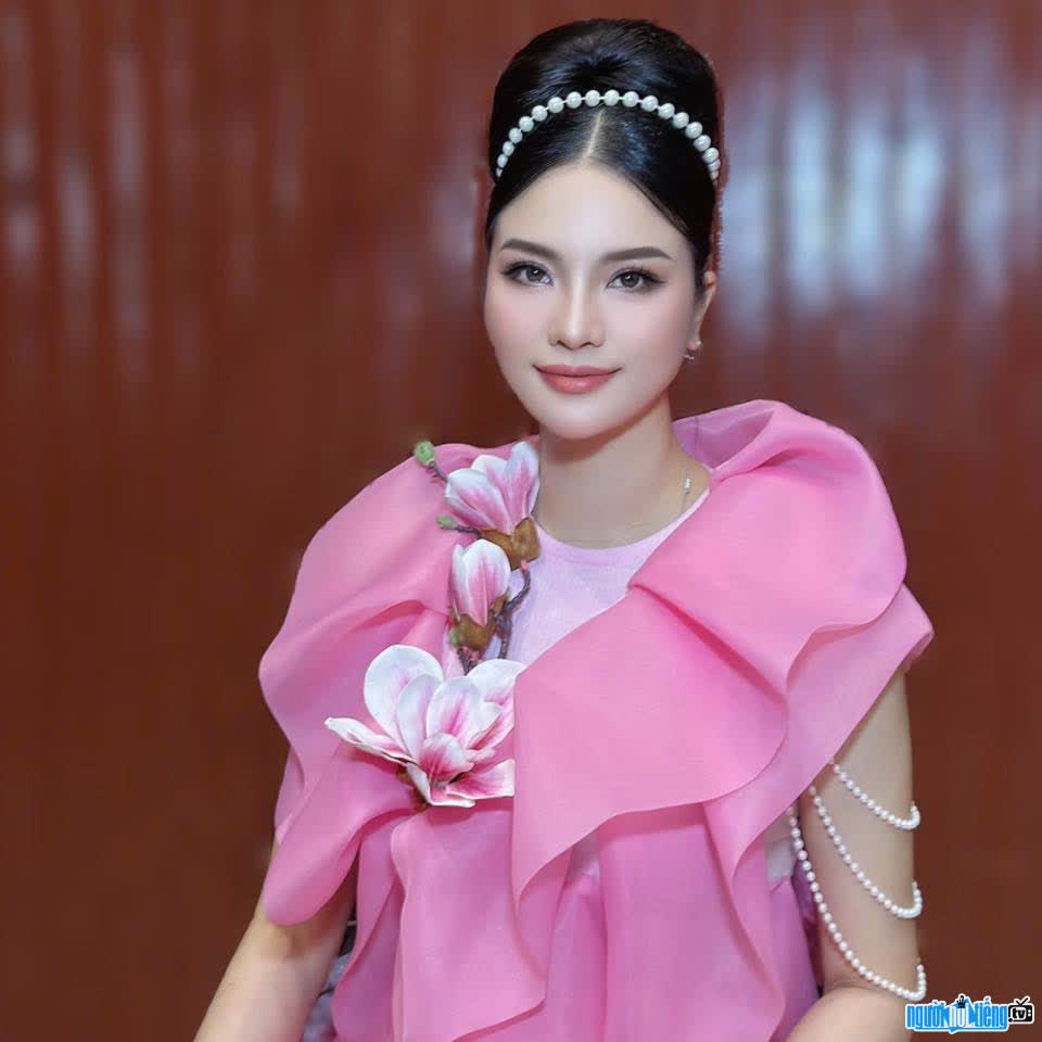 Hình ảnh Lee Phương xinh đẹp rạng ngời
