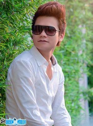 Ảnh Nhạc sĩ Khắc Việt