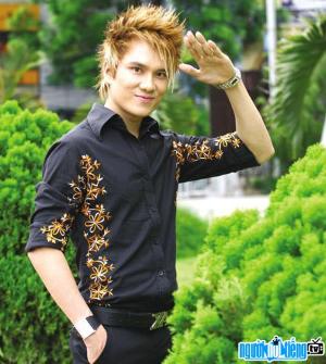 Ảnh Ca sĩ Lâm Chấn Huy
