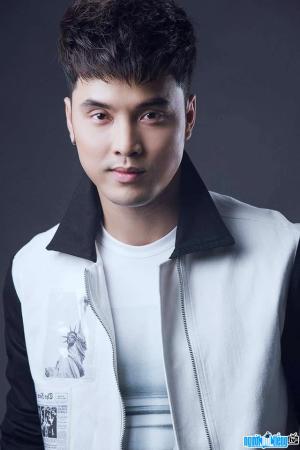 Ảnh Ca sĩ Ưng Hoàng Phúc
