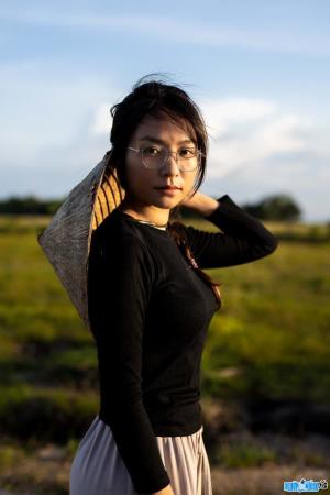 Ảnh Tik Toker Út Về Vườn