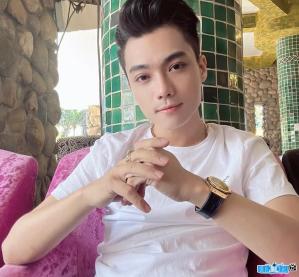 Ảnh VĐV bi-da Thịnh Kent