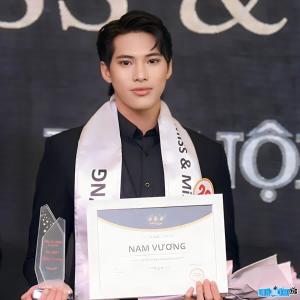 Ảnh Nam vương Nông Thanh Tùng