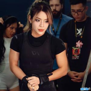 Ảnh HLV Thể hình Hạnh Bench