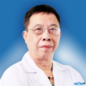 Ảnh Bác sĩ Lê Hữu Tuấn
