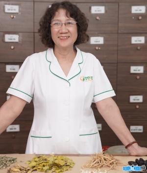 Ảnh Bác sĩ Tuyết Lan