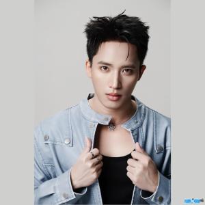 Ảnh CEO Khánh Tôn