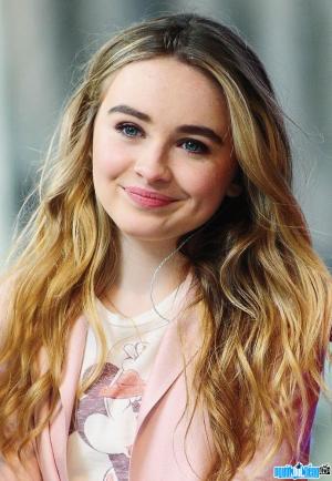 Ảnh Nữ diễn viên truyền hình Sabrina Carpenter