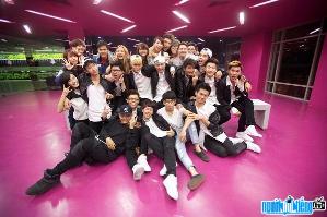 Ảnh Nhóm nhảy St.319